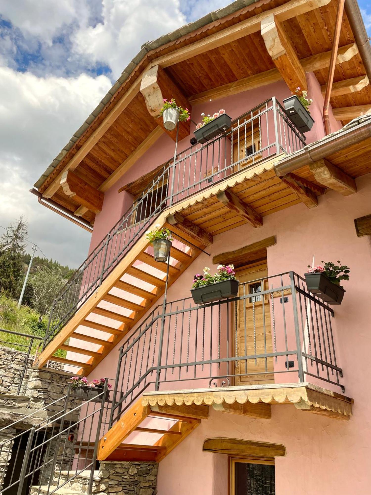 La Famille D'Evian Otel Villeneuve Dış mekan fotoğraf